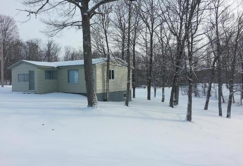 Családi Bungalow, Quiet Bay Inn & Café