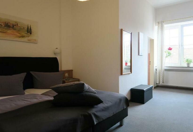 Номер Стандарт, Restaurant Haus Keller