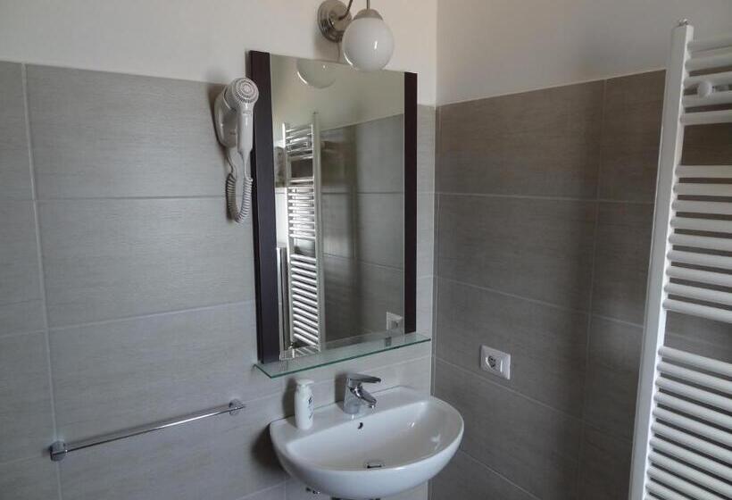 スタンダードトリプルルーム, Affittacamere Rooms Di Matteo