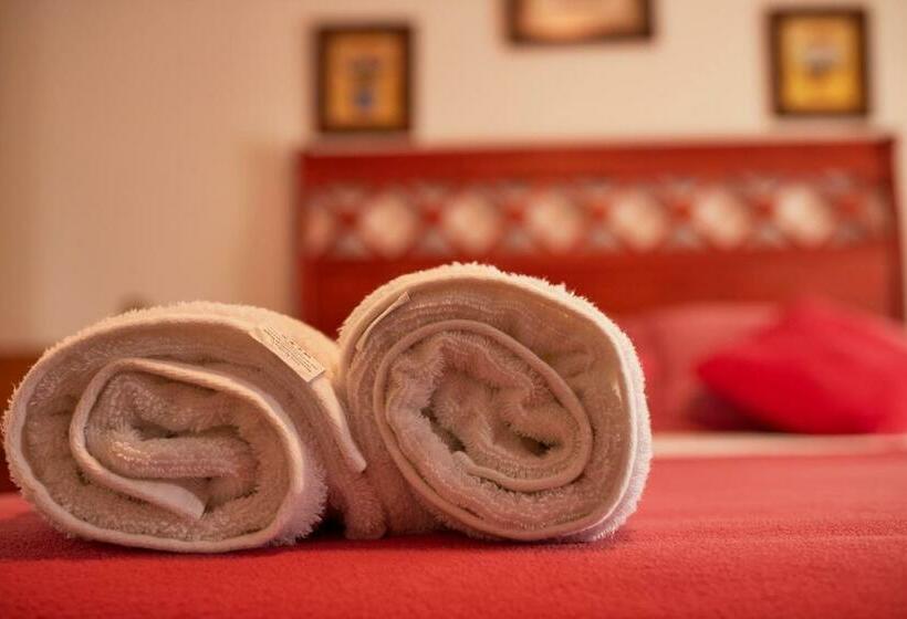 컴포트 트리플 룸, Apart Hotel Micasa