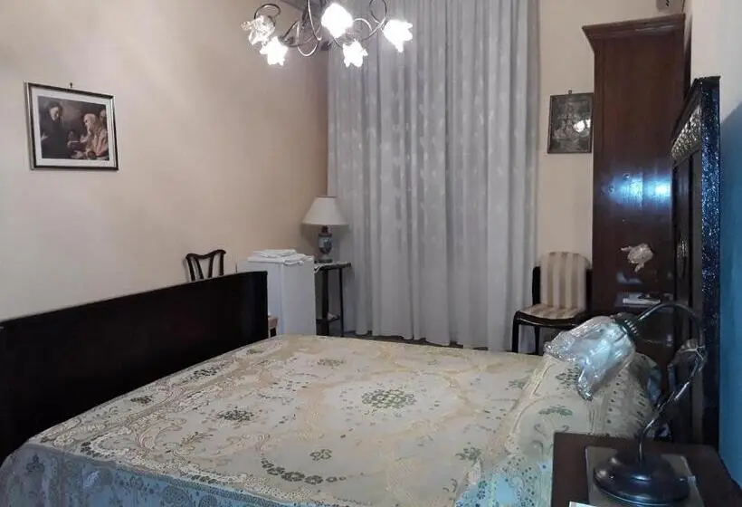 キングサイズベッドのスタンダードルーム, Elimo Affittacamere   Casa Vacanze Di Scardino Leonardo
