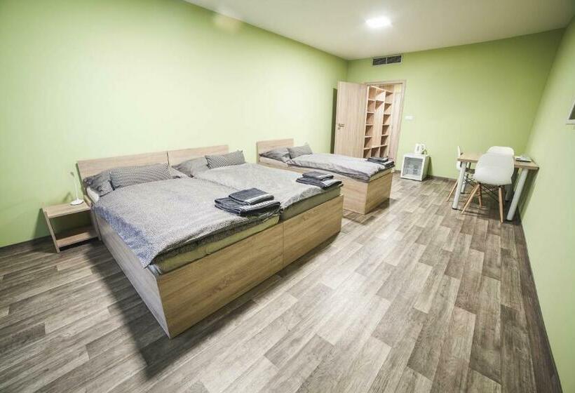 חדר סטנדרט לשלושה, Penzion Relax Litovel