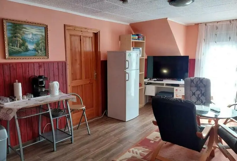 スタンダード４人部屋, Veronika Guesthouse