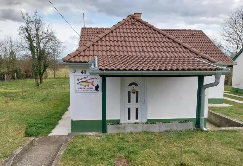 １階の１ベッドルームアパートメント, Veronika Guesthouse