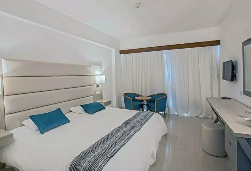 اتاق استاندارد با چشم‌انداز شهر, Anmaria Beach Hotel & Spa