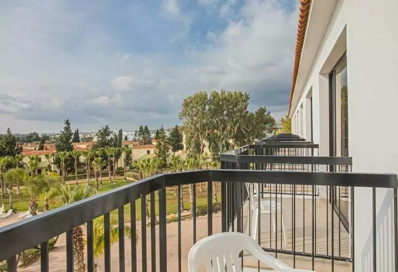اتاق استاندارد سه تخته با چشم‌انداز, Anmaria Beach Hotel & Spa