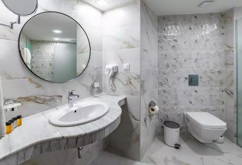 Huoneisto 1 Makuuhuone, Grand Hotel Shumen
