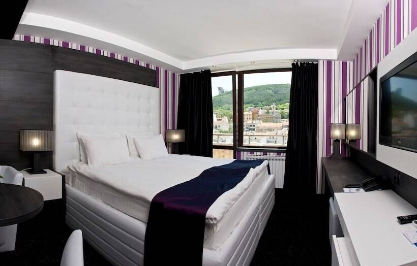 이그제큐티브 룸, Grand Hotel Shumen