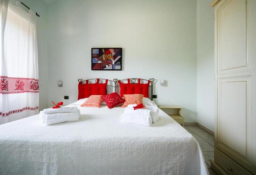 חדר בסיסי, Baja Azzurra