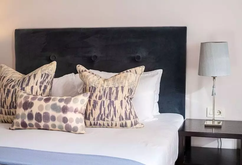 اتاق لوکس, Boutique Hotel Stari Grad