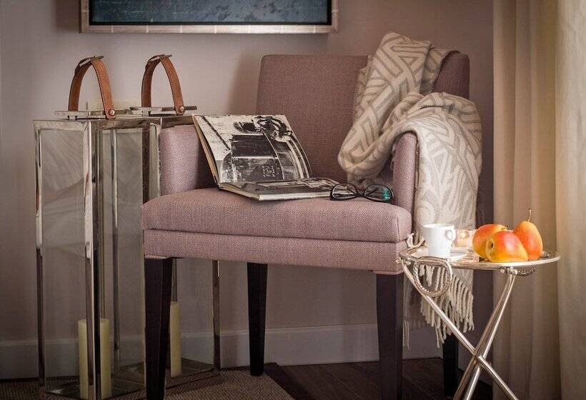 اتاق لوکس, Boutique Hotel Stari Grad