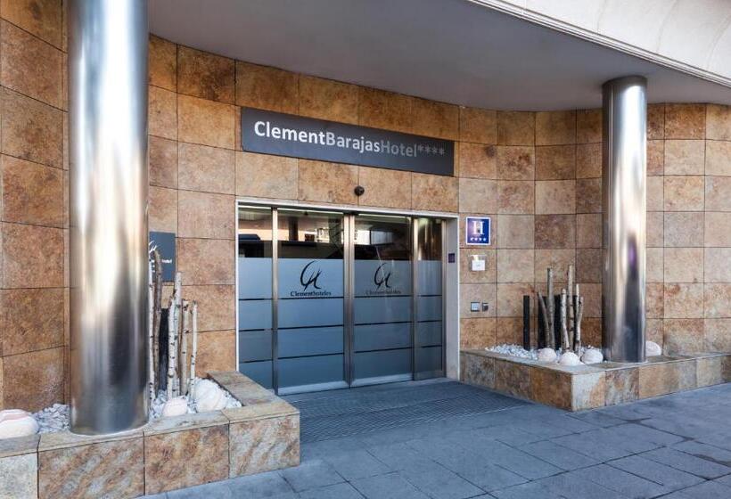 غرفة قياسية فردية, Clement Barajas