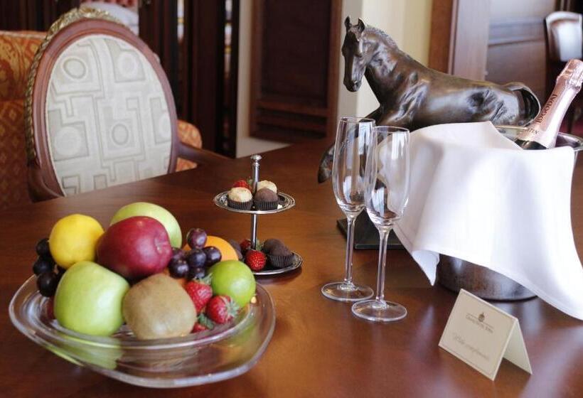 스위트 킹사이즈 침대, Grand Hotel Sofia