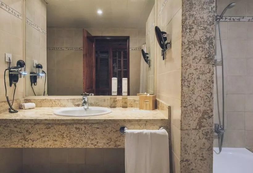 اتاق استاندارد با چشم‌انداز باغ, Iberostar Selection Hacienda Dominicus