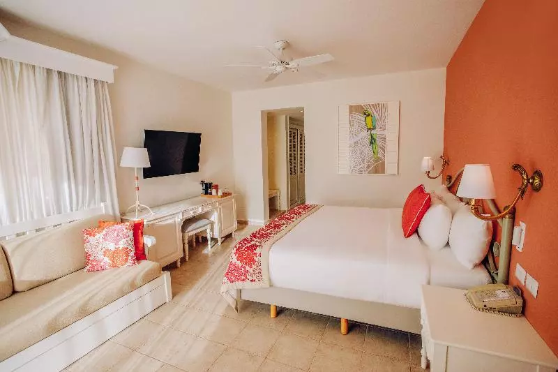 اتاق استاندارد با چشم‌انداز باغ, Iberostar Selection Hacienda Dominicus