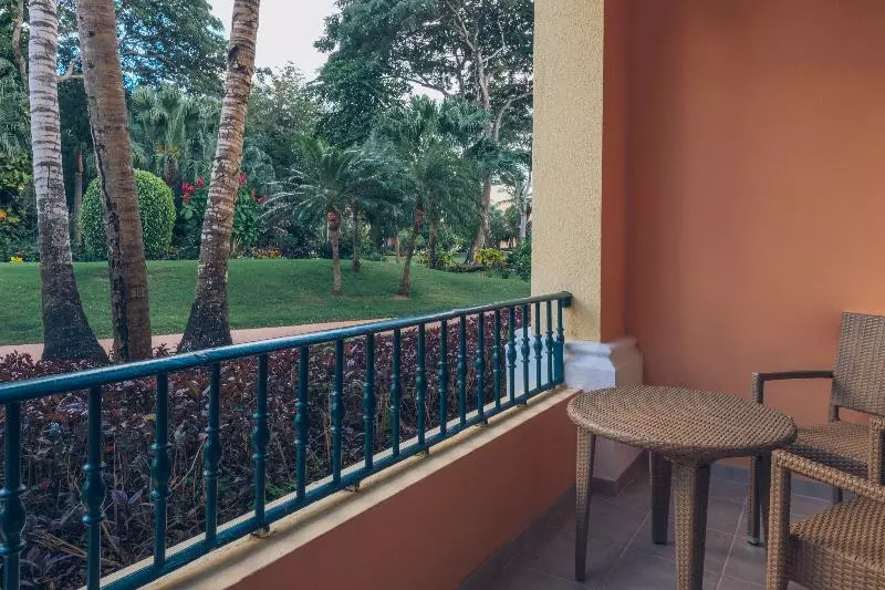 اتاق استاندارد با چشم‌انداز باغ, Iberostar Selection Hacienda Dominicus