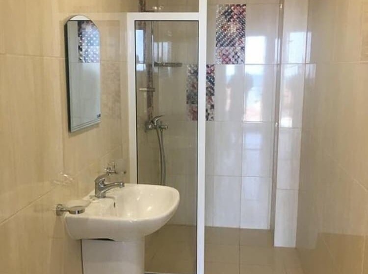 スタンダードルーム, Largo