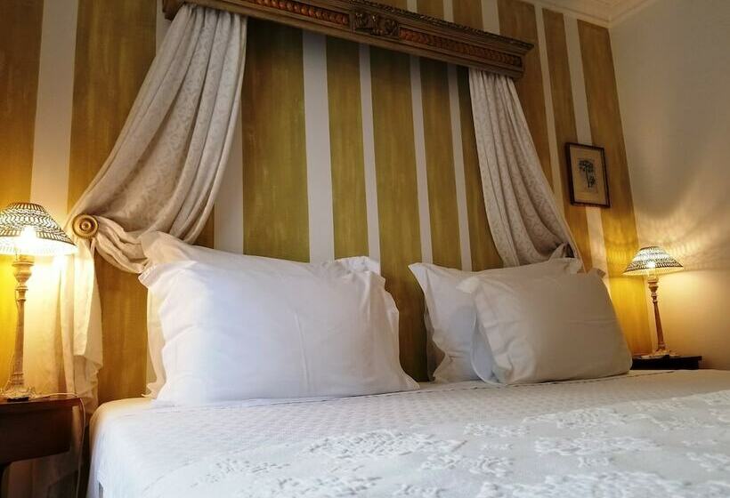 سوییت, Lawrences