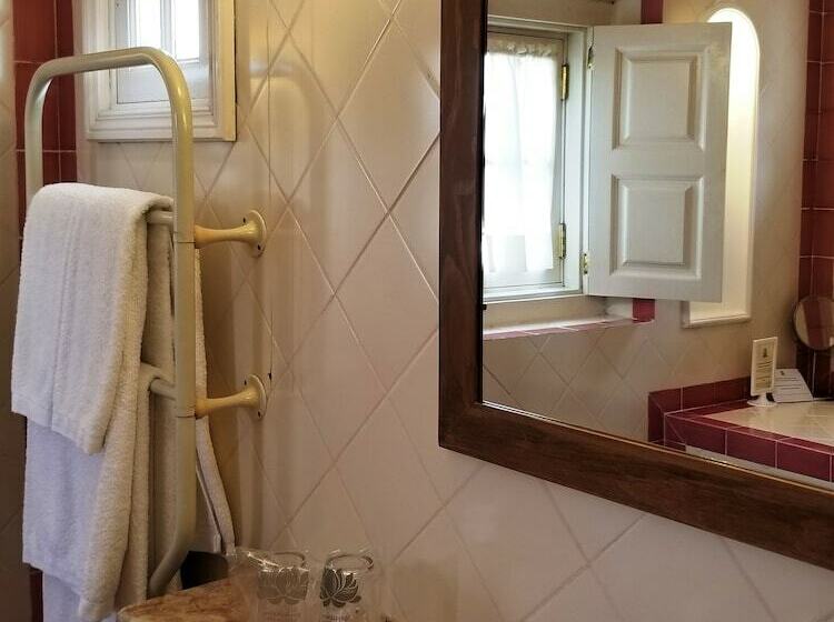 سوییت, Lawrences