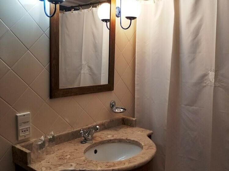 سوییت, Lawrences