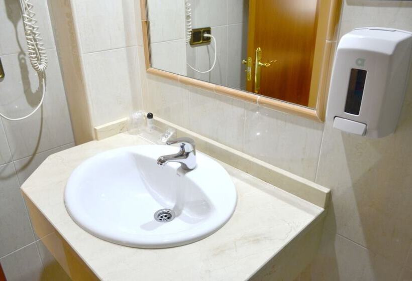 חדר סטנדרט יחיד, Los Templarios