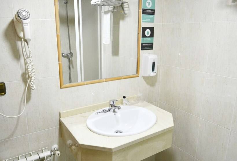 חדר סטנדרט יחיד, Los Templarios