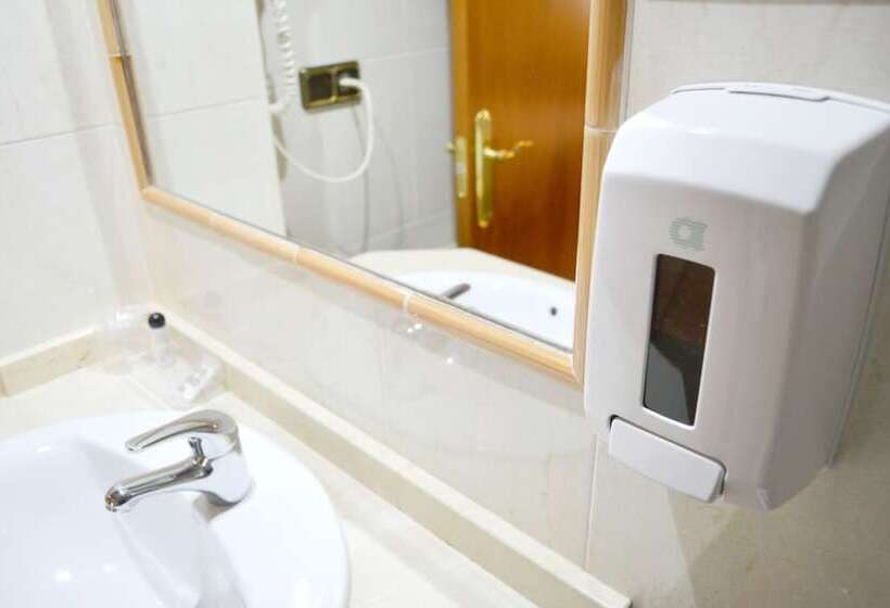 חדר אקונומי, Los Templarios