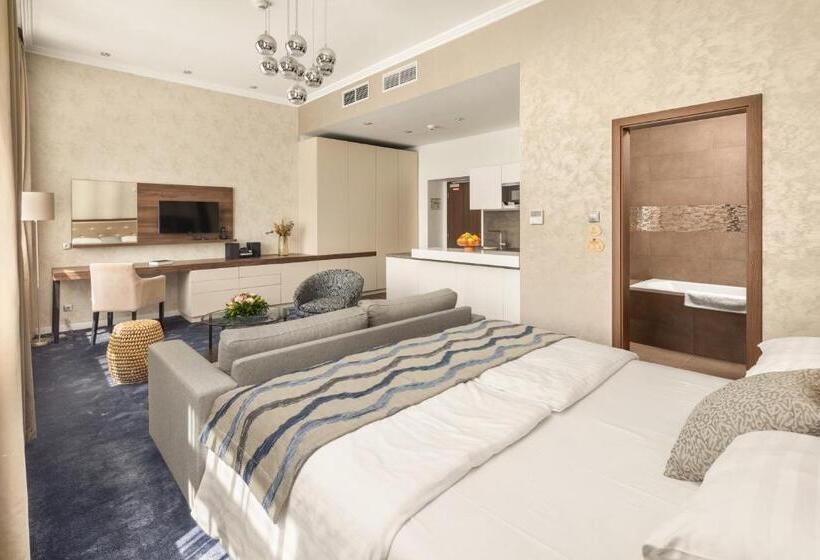 استودیوی سوپریور, Mamaison Residence Sulekova Bratislava