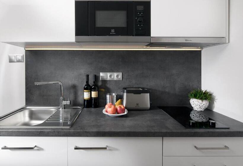 استودیوی سوپریور, Mamaison Residence Sulekova Bratislava