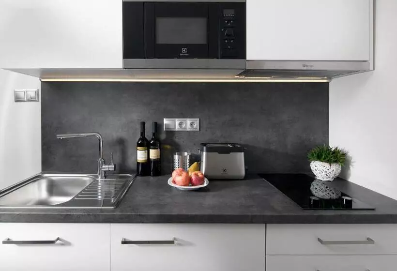 استودیوی سوپریور, Mamaison Residence Sulekova Bratislava