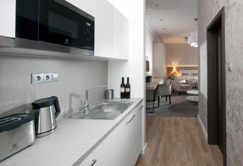 استودیوی سوپریور, Mamaison Residence Sulekova Bratislava