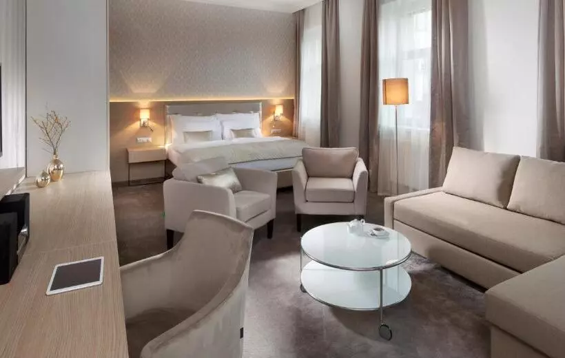 استودیوی سوپریور, Mamaison Residence Sulekova Bratislava