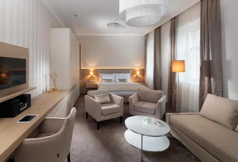 استودیوی سوپریور, Mamaison Residence Sulekova Bratislava
