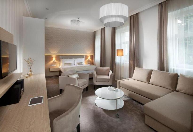 استودیوی سوپریور, Mamaison Residence Sulekova Bratislava