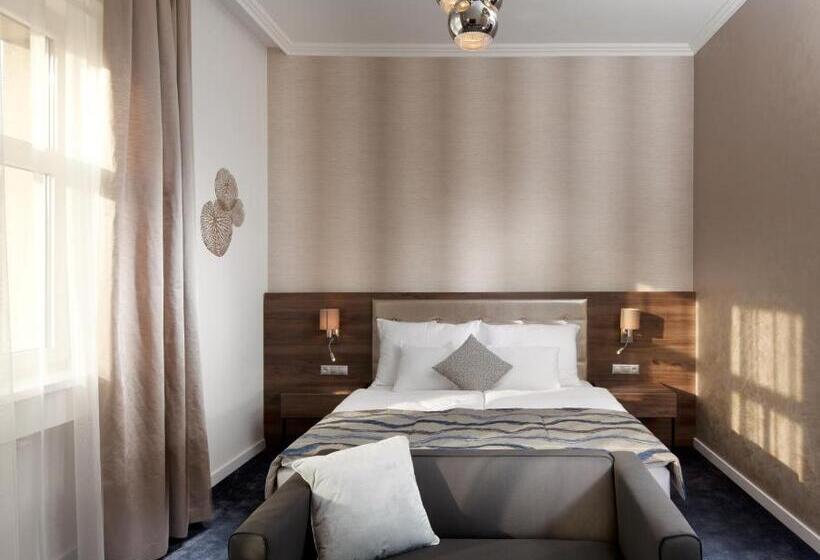 استودیوی سوپریور, Mamaison Residence Sulekova Bratislava