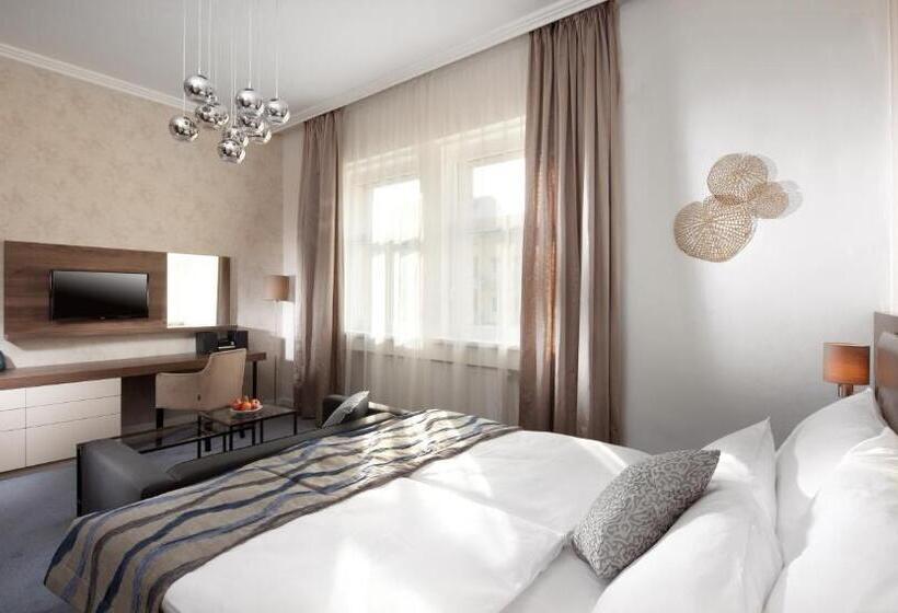 استودیوی سوپریور, Mamaison Residence Sulekova Bratislava