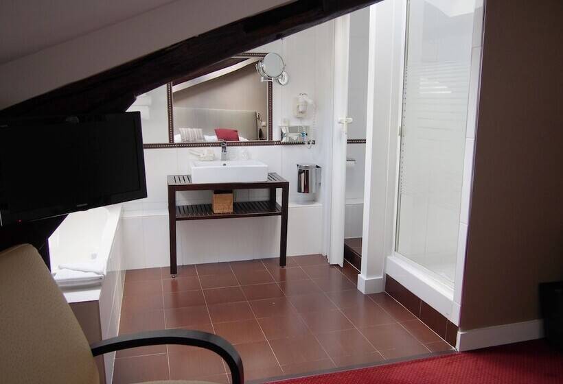 수피리어 룸, Porte De Versailles