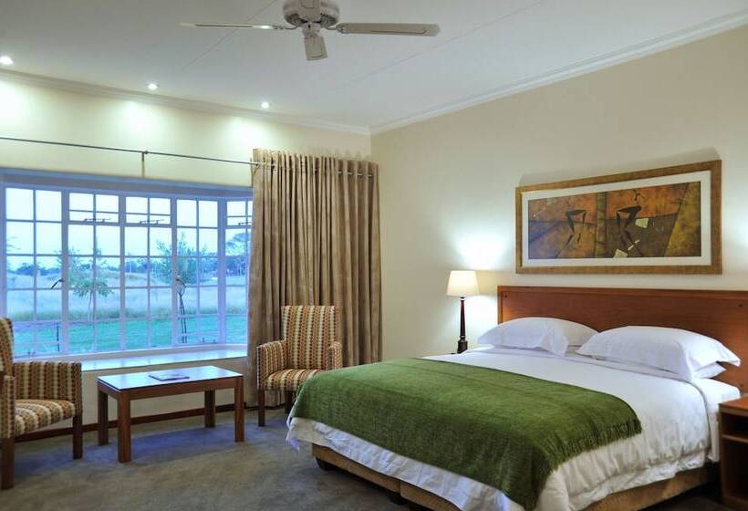 샬레, Protea Hotel By Marriott Polokwane Ranch Resort