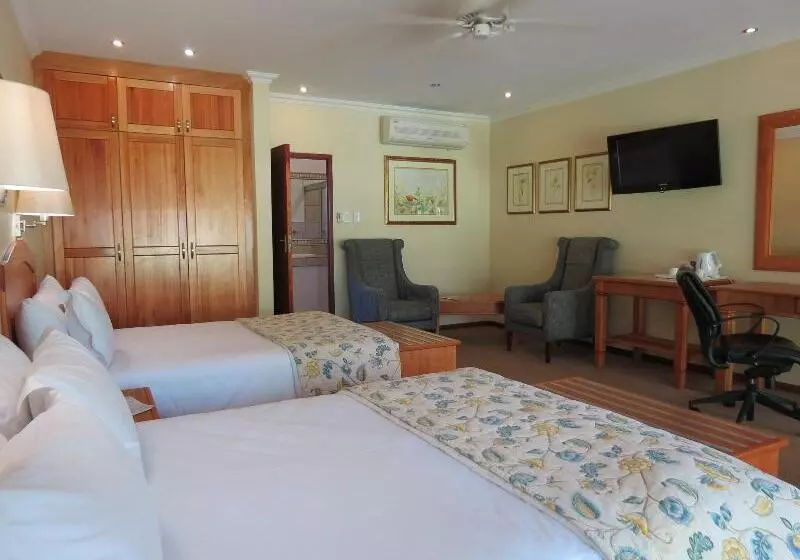 ガーデンビュースタンダードルーム, Protea Hotel By Marriott Polokwane Ranch Resort