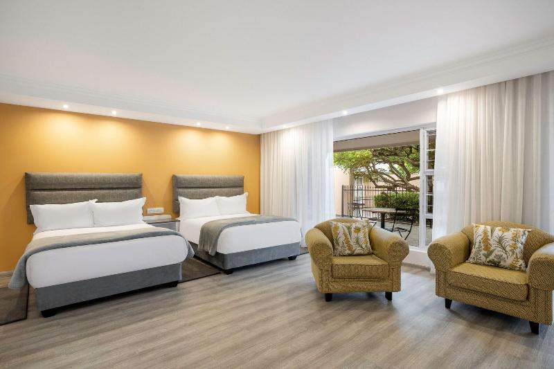 Номер Стандарт Вид на Сад, Protea Hotel By Marriott Polokwane Ranch Resort