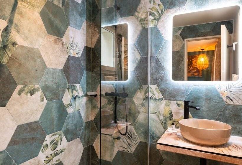 Номер Стандарт Трехместный, The Originals Boutique, Parc Hôtel, Orléans Sud