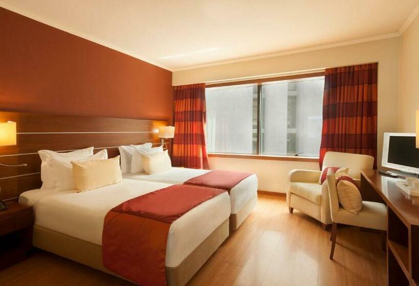 Camera Standard, Turim Europa