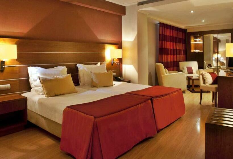 Camera Standard, Turim Europa