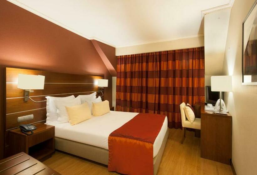 Camera Standard, Turim Europa