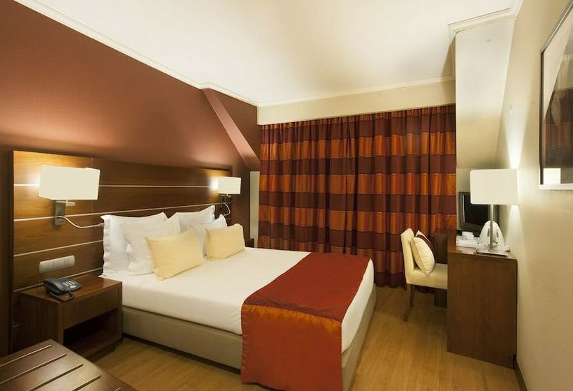 Camera Standard, Turim Europa