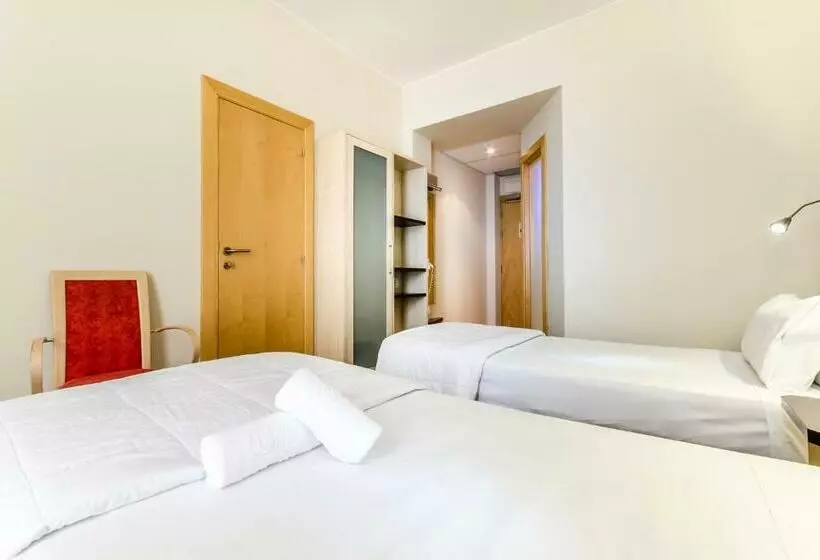 اتاق استاندارد یک نفره, Yit Ciudad De Zaragoza