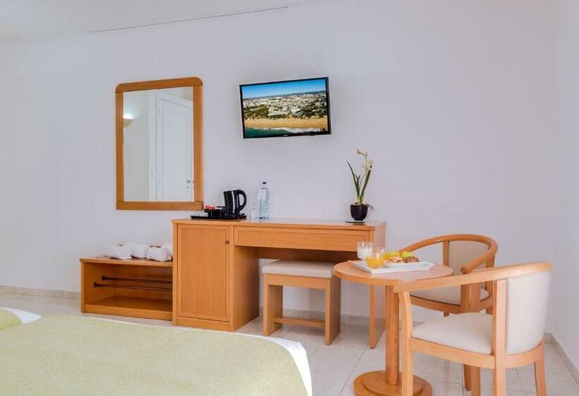 Quarto standard, Monica Isabel Beach Club
