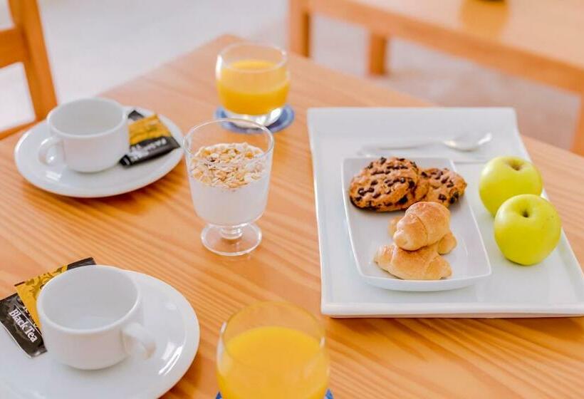 Quarto Triplo Standart, Monica Isabel Beach Club