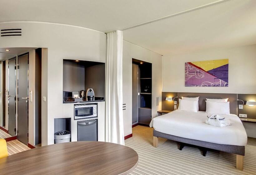 Люкс Superior, Novotel Suites Paris Stade De France