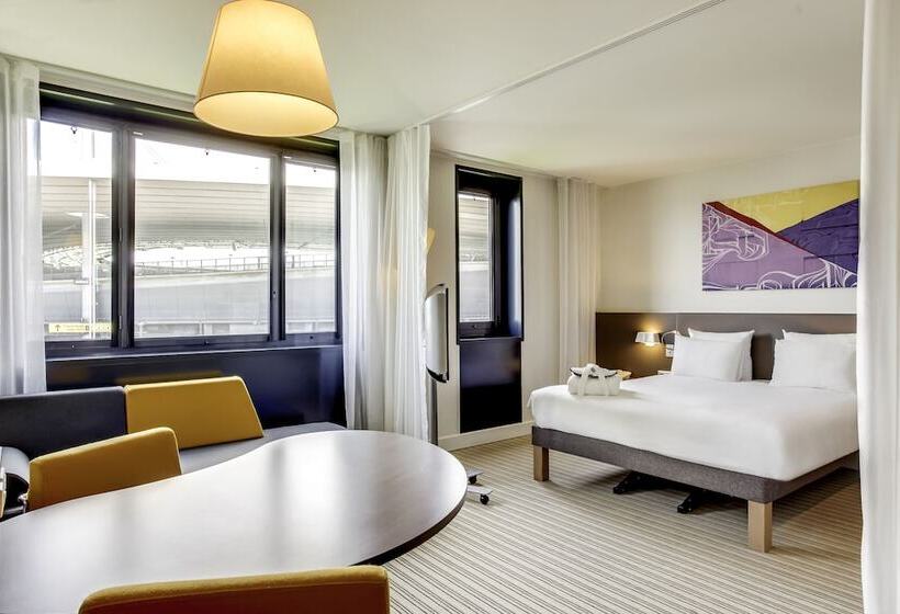 جناح سوبيريور, Novotel Suites Paris Stade De France
